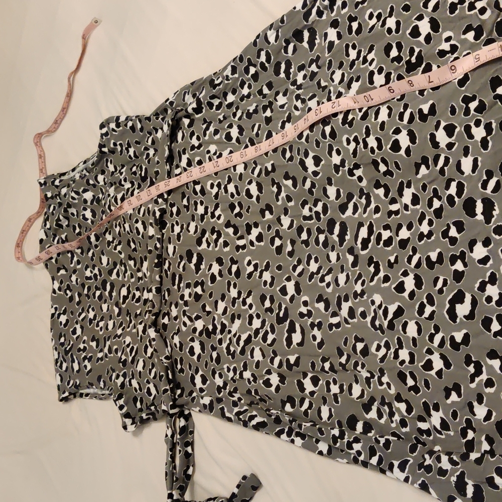 Diane Von Furstenberg Wrap Dress - Picture 8 of 11